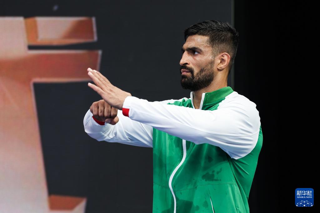 季军西班牙, Kow, tenan 季军西班牙, Kow, tenan