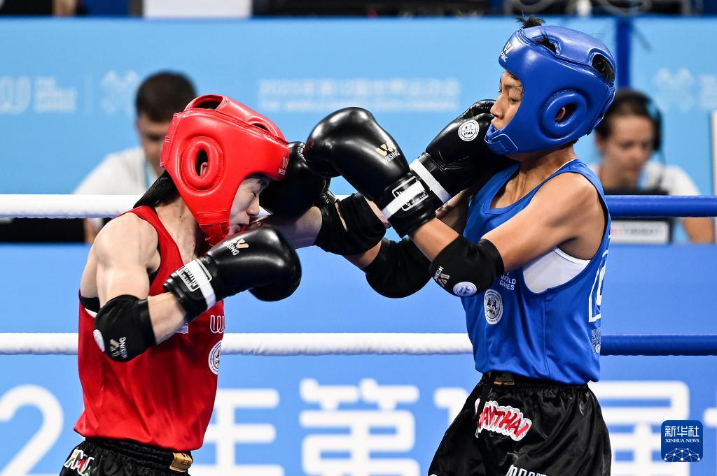 女子, 与新加坡选, 比赛中 女子, 与新加坡选, 比赛中