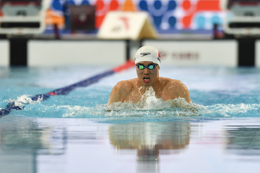 一起训练, inews, 作为男子 一起训练, inews, 作为男子