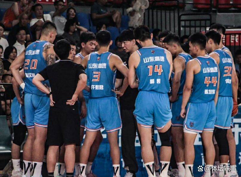 陈林坚有着 陈林坚有着